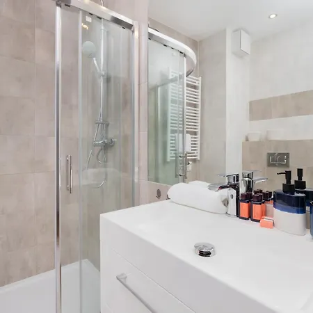 Nowa Grobla Estate Near Starowka By Renters * Gdansk
