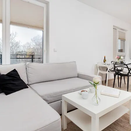 Nowa Grobla Estate Near Starowka By Renters アパート *
